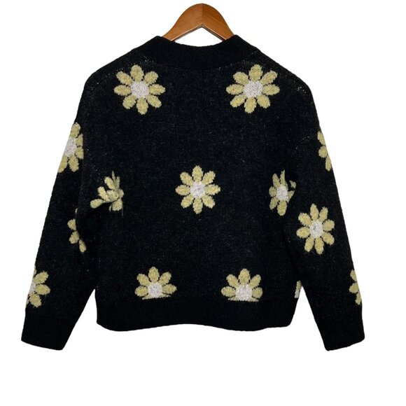 Flower Cardigan Whimsigoth Oversized Chunky Granola Boho Hippie Fuzzy Size XS - Picture 2 of 8